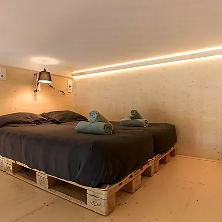 Jan Steen Bed & Breakfast 4*