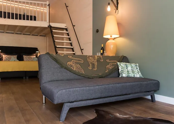 לינה וארוחת בוקר Jan Steen