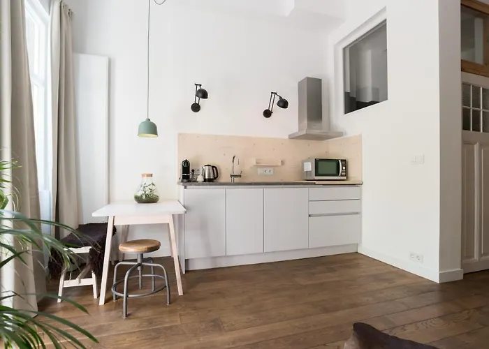 Bed & Breakfast Jan Steen 4*